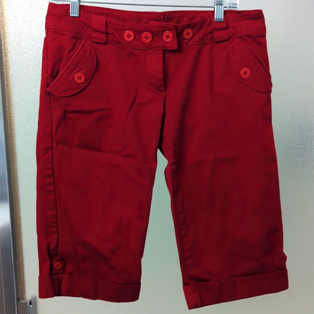 Rock Steady short capris